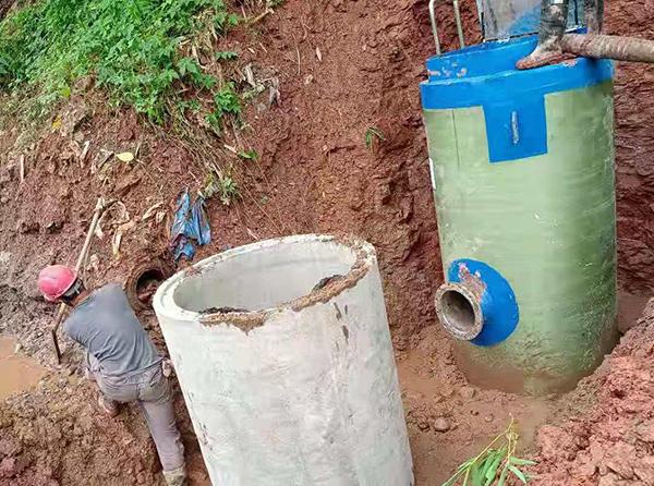 甘南州一体化提升泵安装现场